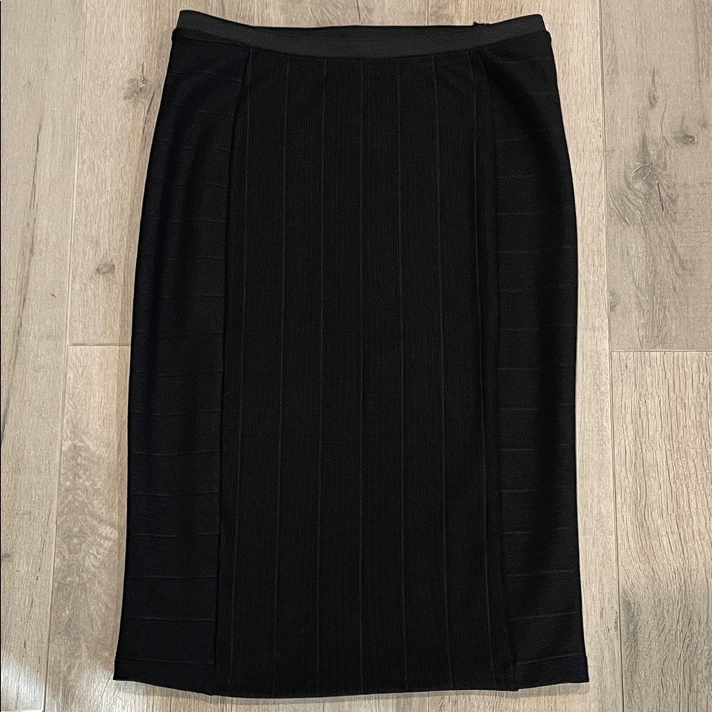 Zara B&W Black Pinstripe Stretch Pencil Skirt Career Office Size M